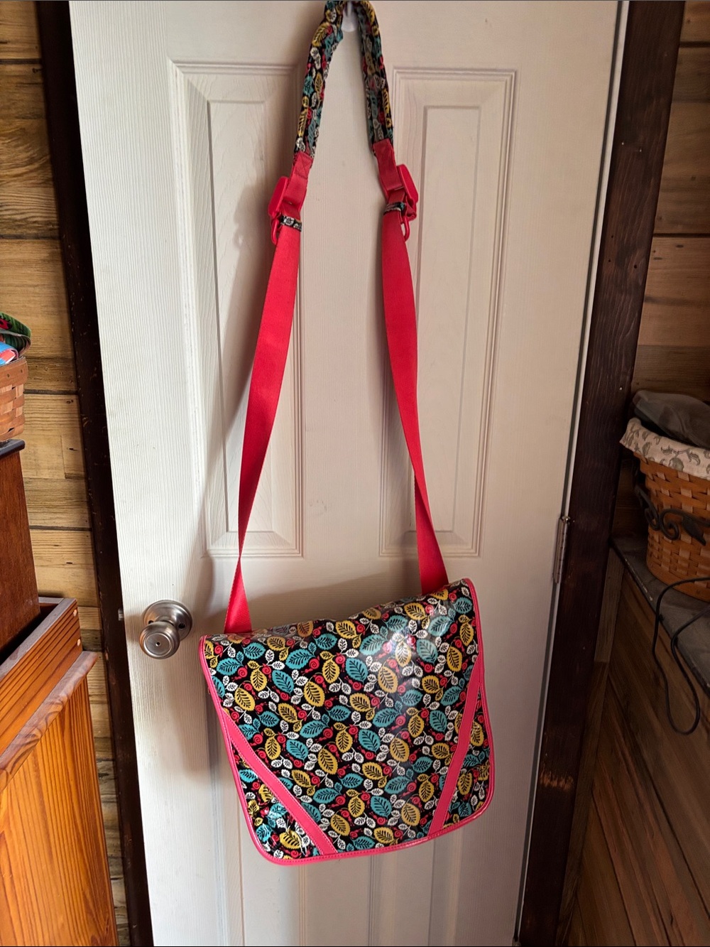 Vera Bradley Pink Multicolor Leaf-Print Crossbody Bag